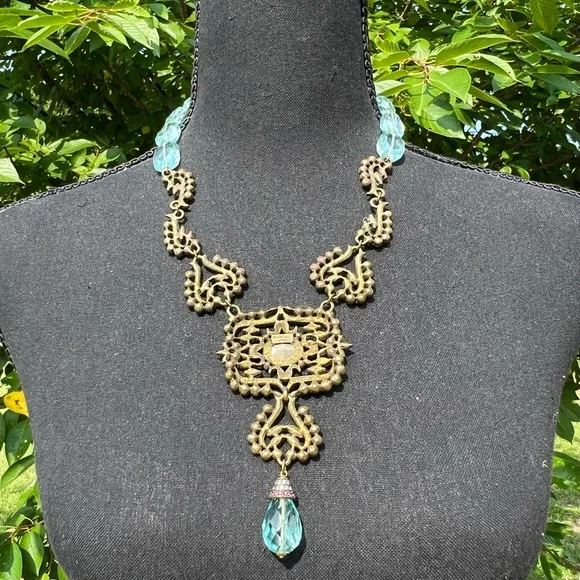 Heidi Daus Dramatic Swarovski Crystal Necklace - Picture 13 of 14